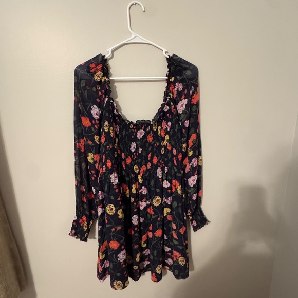 The Norah Nap Dress Size Medium - Picture 4 of 4